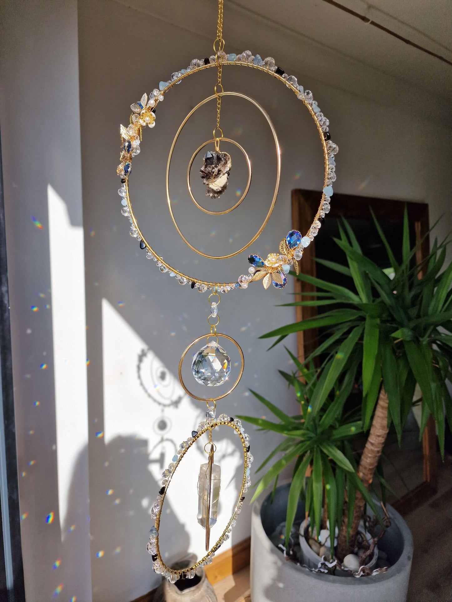 Crystal floral suncatcher smokey quartz - Vesemir