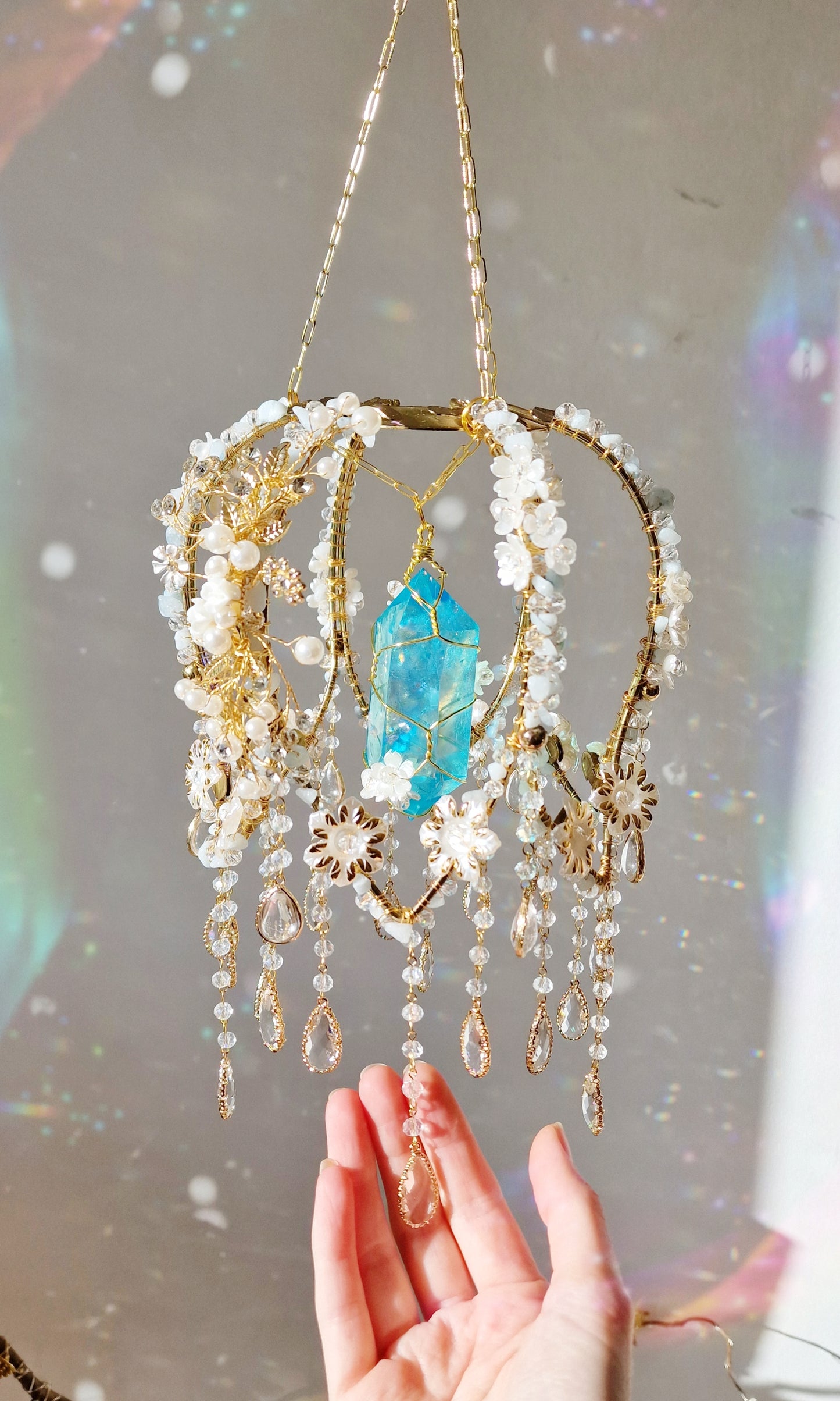 Flower crystal suncatcher - Edmund