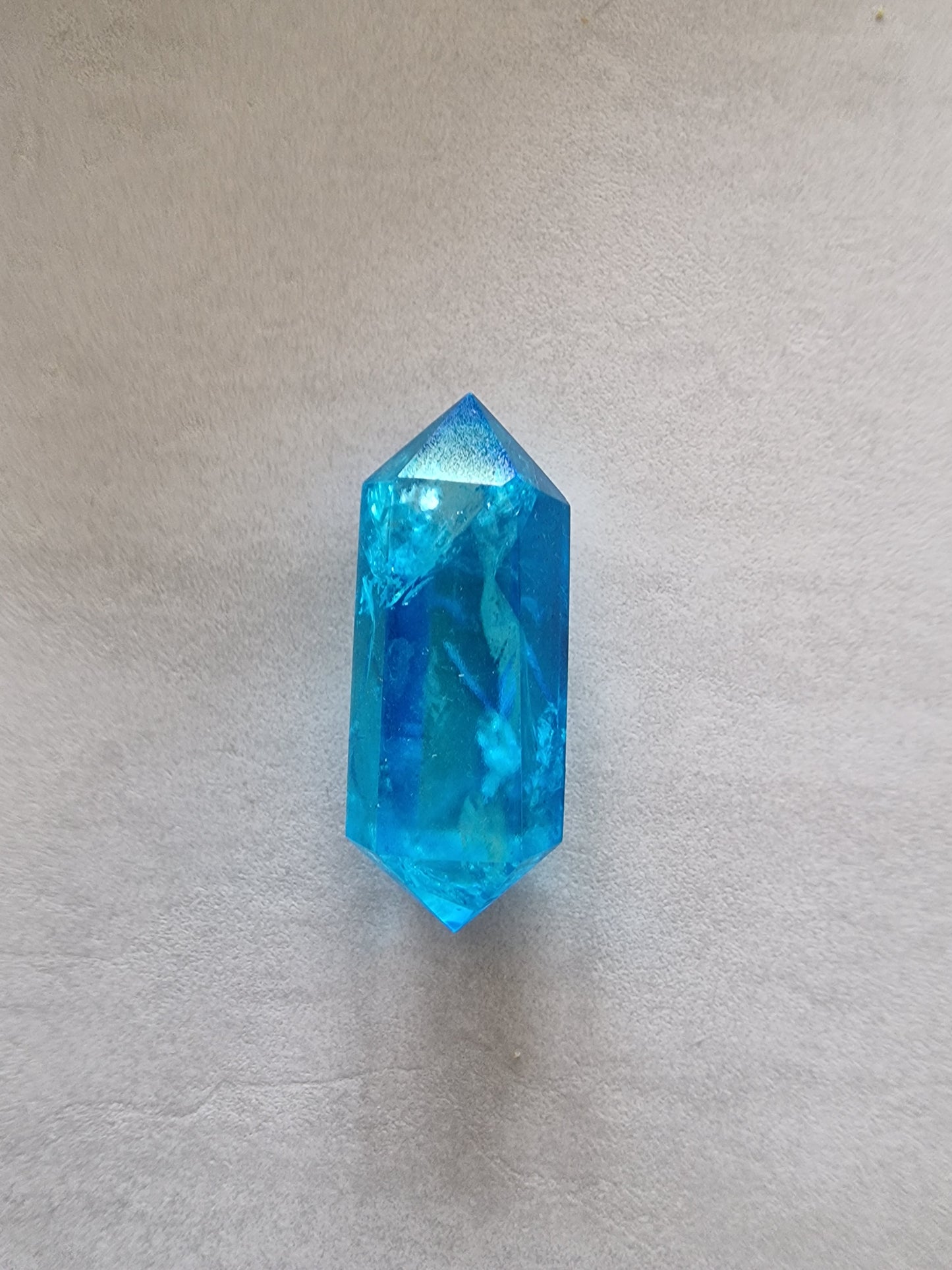Aura blue quartz