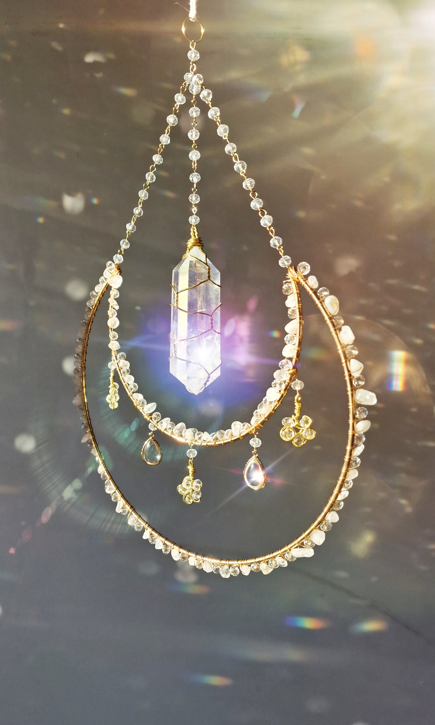 Moon suncatcher Aura quartz and clear quartz - Glow