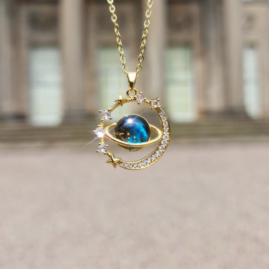 Elarin Wearable Saturn Suncatcher – Necklace Only
