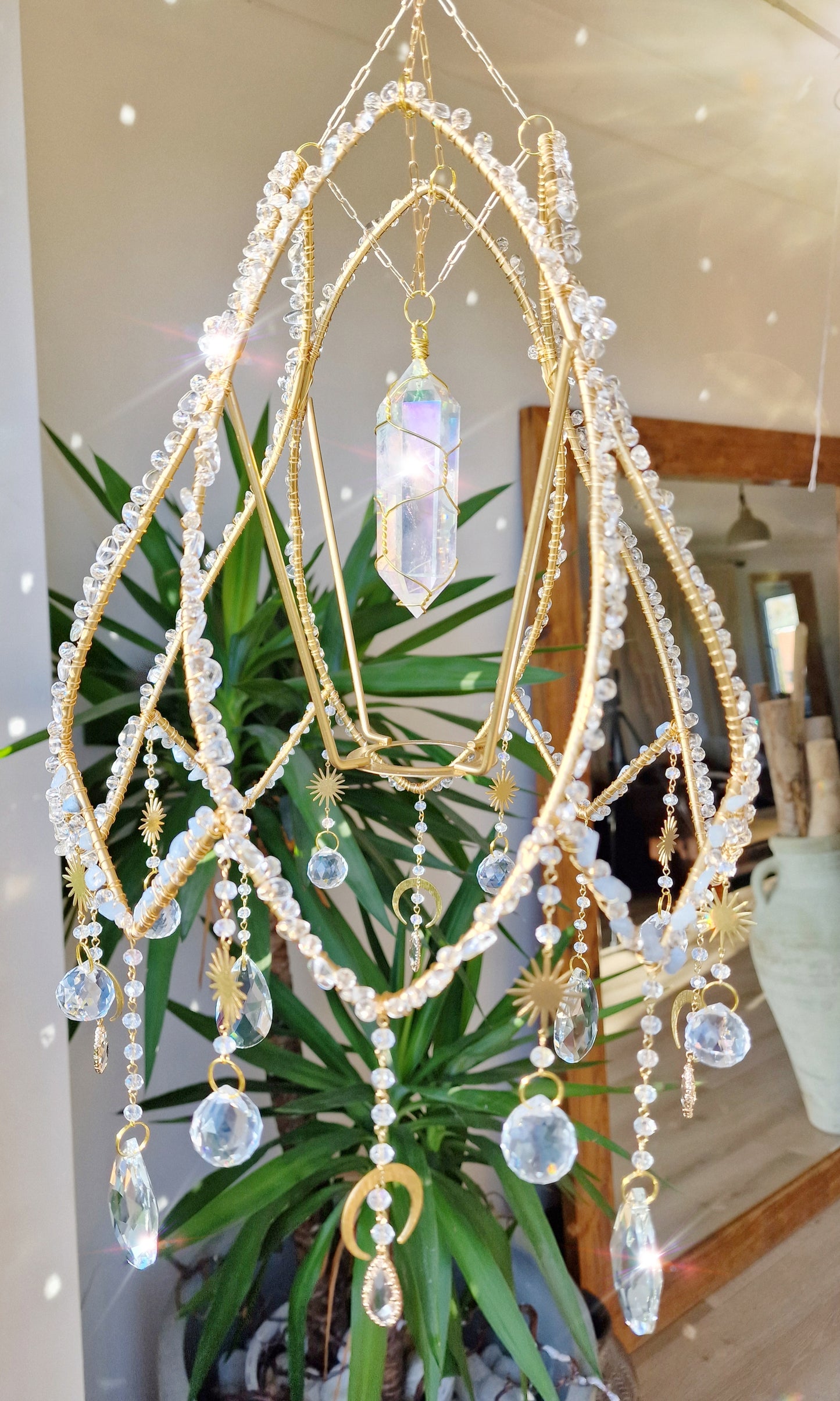 Aura quartz Suncatcher lamp Feyre