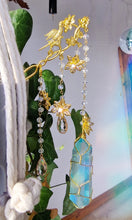 Load image into Gallery viewer, Suncatcher wand blue aura quartz bird