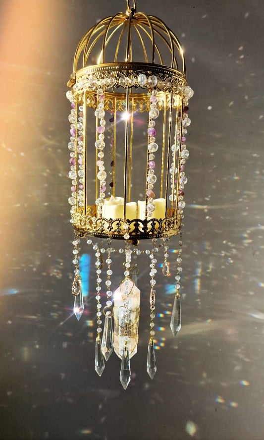 Suncatcher lantern with amethyst and aura quartz - Amaryllis