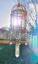 Load image into Gallery viewer, Suncatcher lantern with amethyst and blue aura quartz - Golden glow