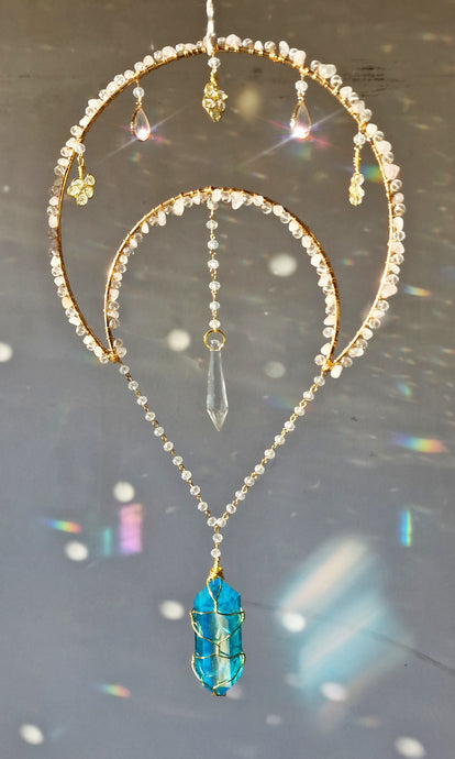Moon suncatcher Aura quartz and clear quartz chips - Sunlit