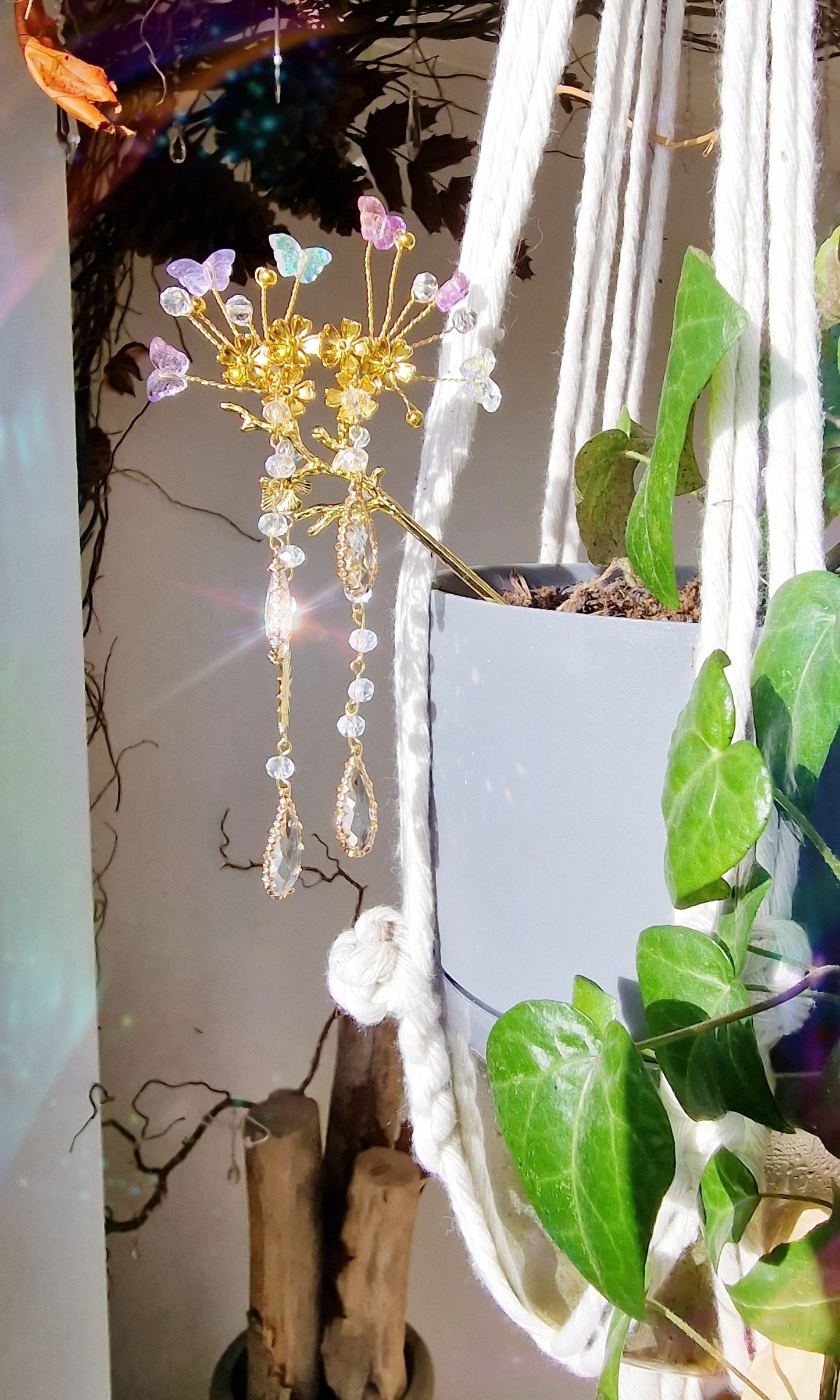 Fairy Suncatcher Plant Wand - Jezebel