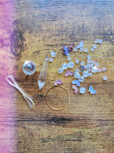 Load image into Gallery viewer, Easy suncatcher tutorial for beginners- sparkle
