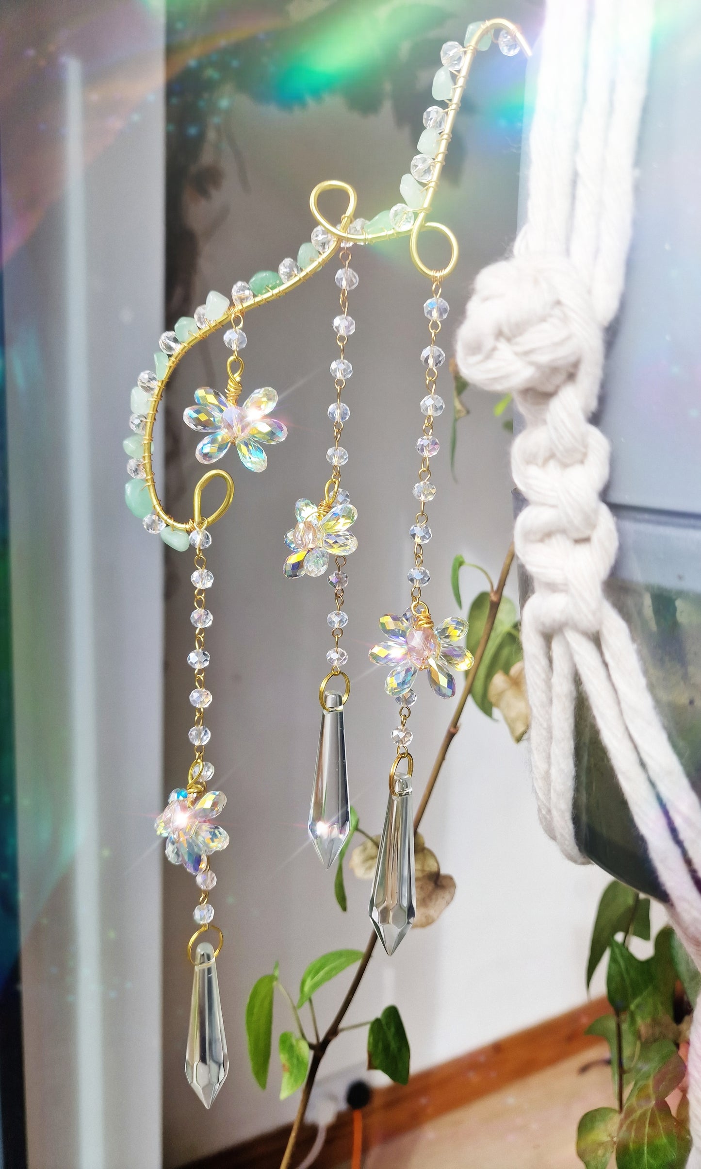 Crystal plant suncatcher wand - Ivy