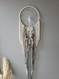Feather Dreamcatcher macrame