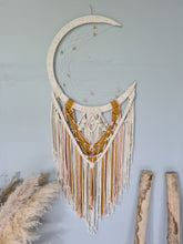 Load image into Gallery viewer, macrame moon catcher tutorial and DIY kit - lilly